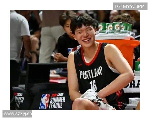 杨瀚森首节短暂出场表现平平仅得1篮板无得分贡献